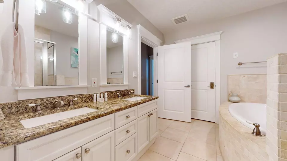Bath - 11807 Front Beach Rd #1- 2204, Panama City Beach, FL 32407 photo 7 of 9