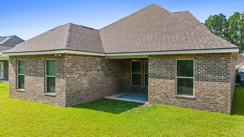 Exterior - 124 Apollo Ave, Freeport, FL 32439 photo 4 of 17