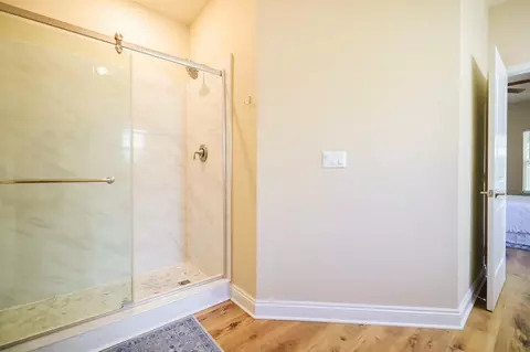 Bath - 96 Benton Blvd, Freeport, FL 32439 photo 3 of 4