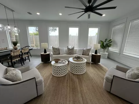 318 El Prado Pl, Panama City Beach, FL 32413