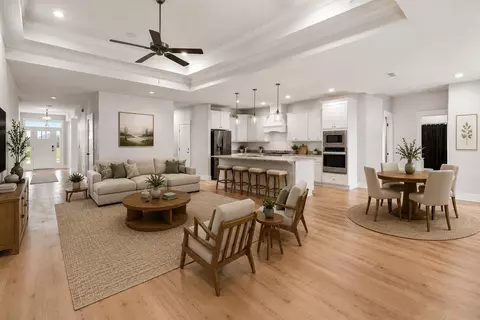 3380 Southwind Dr, Gulf Breeze, FL 32563
