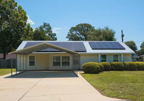 Exterior - 74 8th St, Shalimar, FL 32579 photo 1 of 4