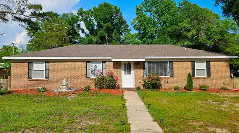 1202 Sunshine Dr, Crestview, FL 32539 photo 1