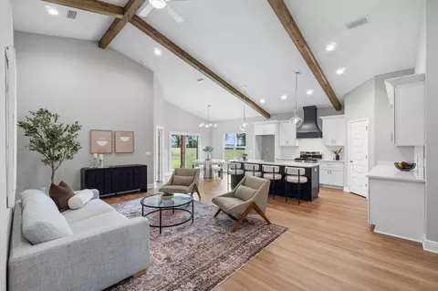 6521 Schwab Dr, Pensacola, FL 32504