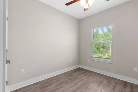 280 Date Palm Ln, Freeport, FL 32439 photo 8