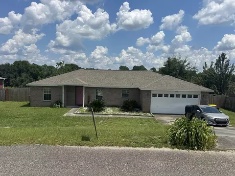 Exterior - 228 Trish Dr, Crestview, FL 32536 photo 5 of 9