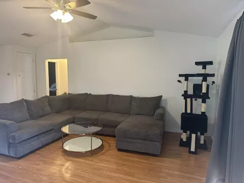 Living - 228 Trish Dr, Crestview, FL 32536 photo 2 of 3