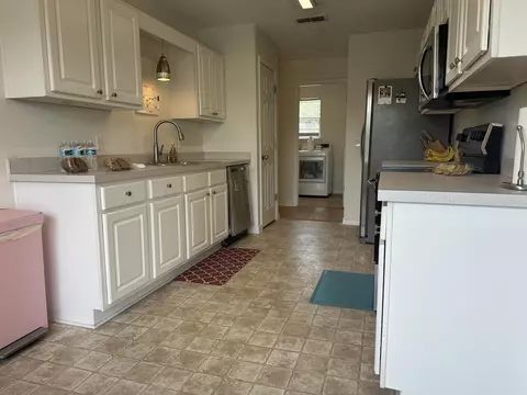Kitchen - 228 Trish Dr, Crestview, FL 32536 photo 3 of 4