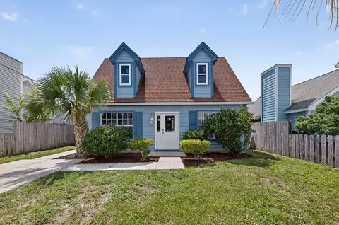 150 Beach Dr, Fort Walton Beach, FL 32547