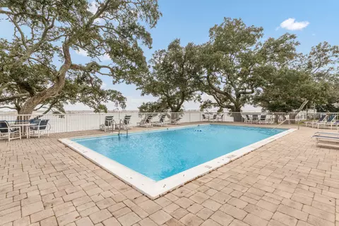 209 W Miracle Strip Pkwy #D103, Mary Esther, FL 32569