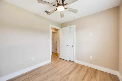 Bedroom - 5593 Galaxy Dr, Crestview, FL 32539 photo 3 of 3