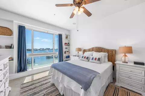 662 Harbor Blvd #220, Destin, FL 32541