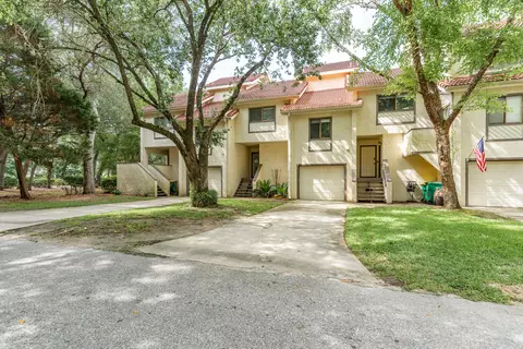 95 Marina Cove Dr, Niceville, FL 32578