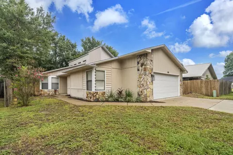 105 Post Oak Pl, Shalimar, FL 32579