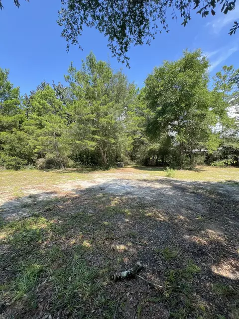Exterior - 42 Cypress Ln, Freeport, FL 32439 photo 4 of 5