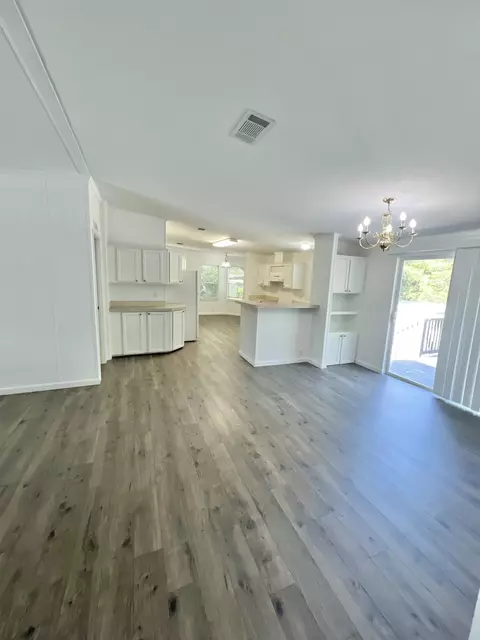 Living - 42 Cypress Ln, Freeport, FL 32439 photo 3 of 3