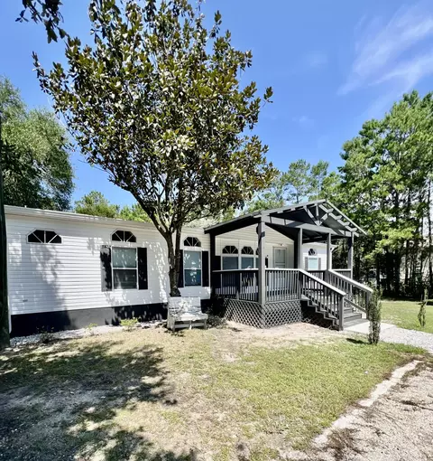 Exterior - 42 Cypress Ln, Freeport, FL 32439 photo 1 of 5