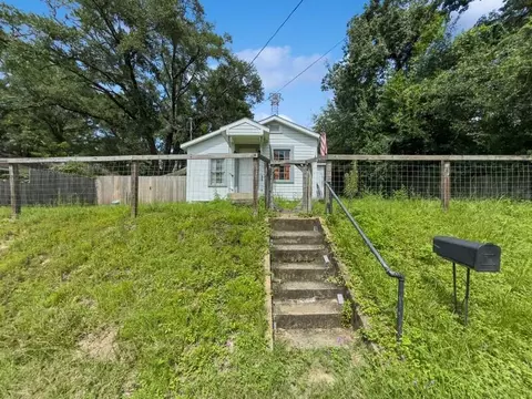 Other - 383 N Booker St, Crestview, FL 32536 photo 1 of 4