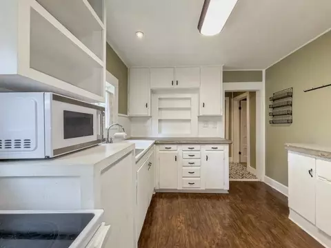 Kitchen - 383 N Booker St, Crestview, FL 32536 photo 3 of 8