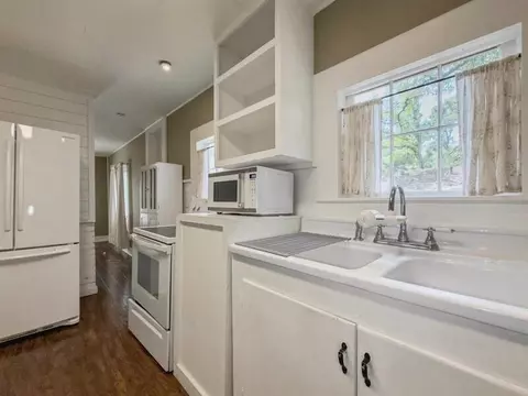 Kitchen - 383 N Booker St, Crestview, FL 32536 photo 8 of 8