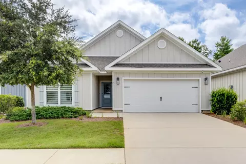 121 Lightning Bug Ln, Freeport, FL 32439