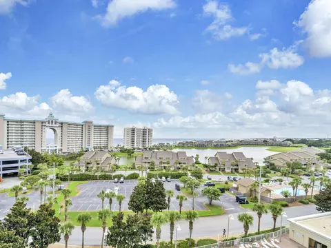 122 Seascape Dr #703, Miramar Beach, FL 32550