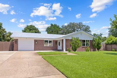 308 Spring Ln, Destin, FL 32541