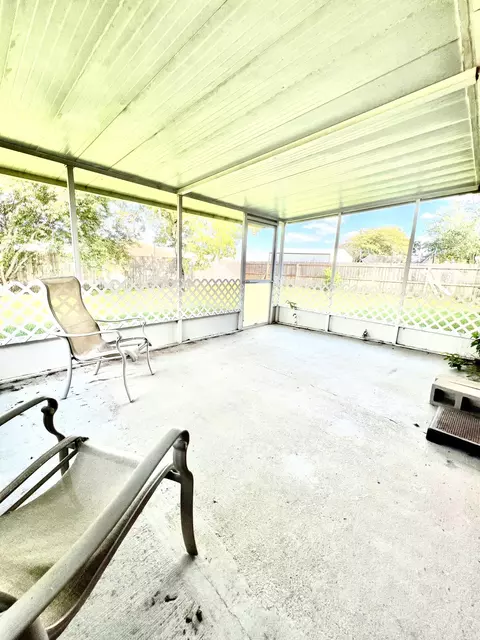 Exterior - 5304 Whitney Ct, Crestview, FL 32536 photo 3 of 3