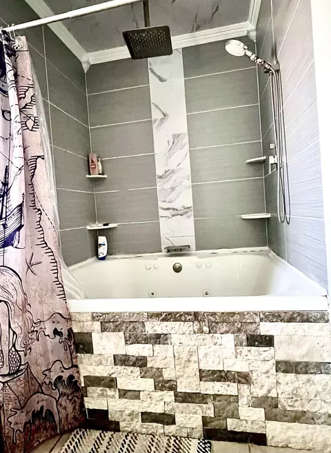 Bath - 5304 Whitney Ct, Crestview, FL 32536 photo 2 of 2