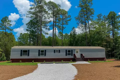 444 Donatello Rd, Defuniak Springs, FL 32433
