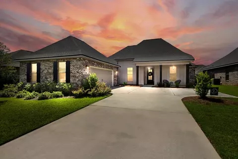 212 Blaze Blvd, Freeport, FL 32439