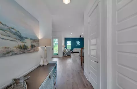 17 Lakeland Dr, Miramar Beach, FL 32550