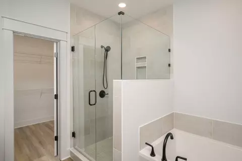 Bath - 1524 Kais St, Baker, FL 32531 photo 6 of 7