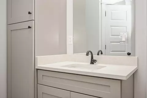 Bath - 1524 Kais St, Baker, FL 32531 photo 5 of 7
