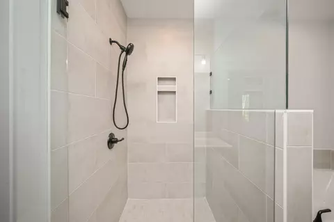 Bath - 1524 Kais St, Baker, FL 32531 photo 7 of 7