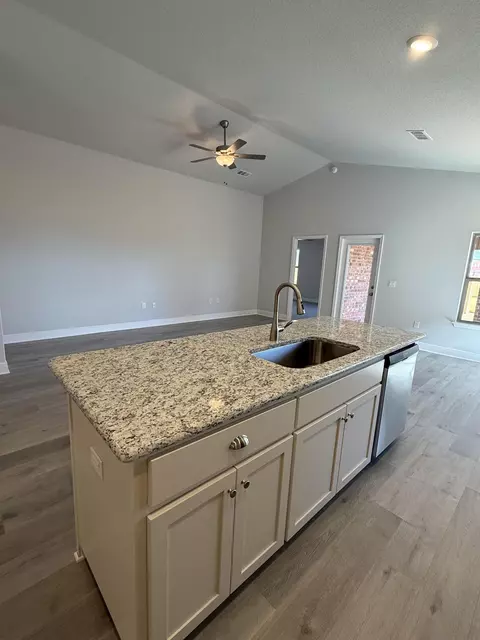 Kitchen - 190 Ridgeway Cir, Crestview, FL 32536 photo 2 of 2