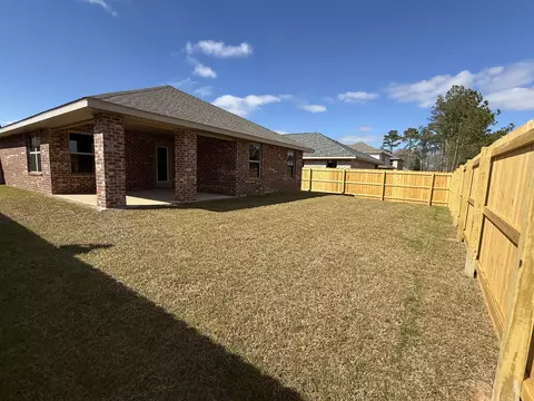 Exterior - 190 Ridgeway Cir, Crestview, FL 32536 photo 5 of 5