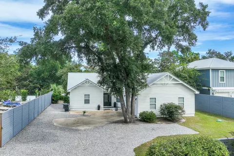 156 Ricker Ave, Santa Rosa Beach, FL 32459
