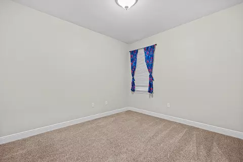 Bedroom - 134 Crab Apple Ave, Crestview, FL 32536 photo 5 of 6