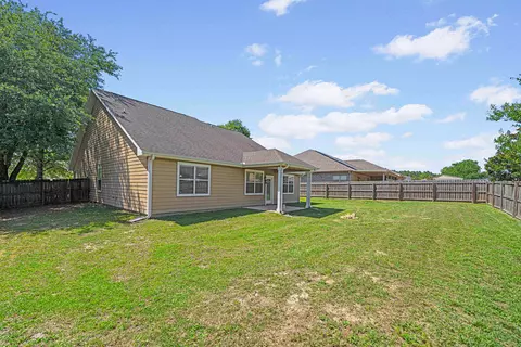Exterior - 134 Crab Apple Ave, Crestview, FL 32536 photo 5 of 6