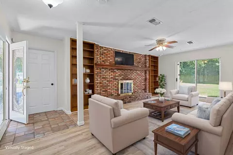 Living - 20 Magnolia Ave, Shalimar, FL 32579 photo 1 of 10