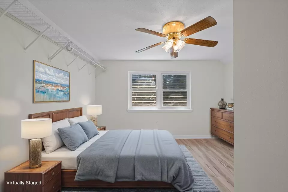 Bedroom - 20 Magnolia Ave, Shalimar, FL 32579 photo 11 of 11