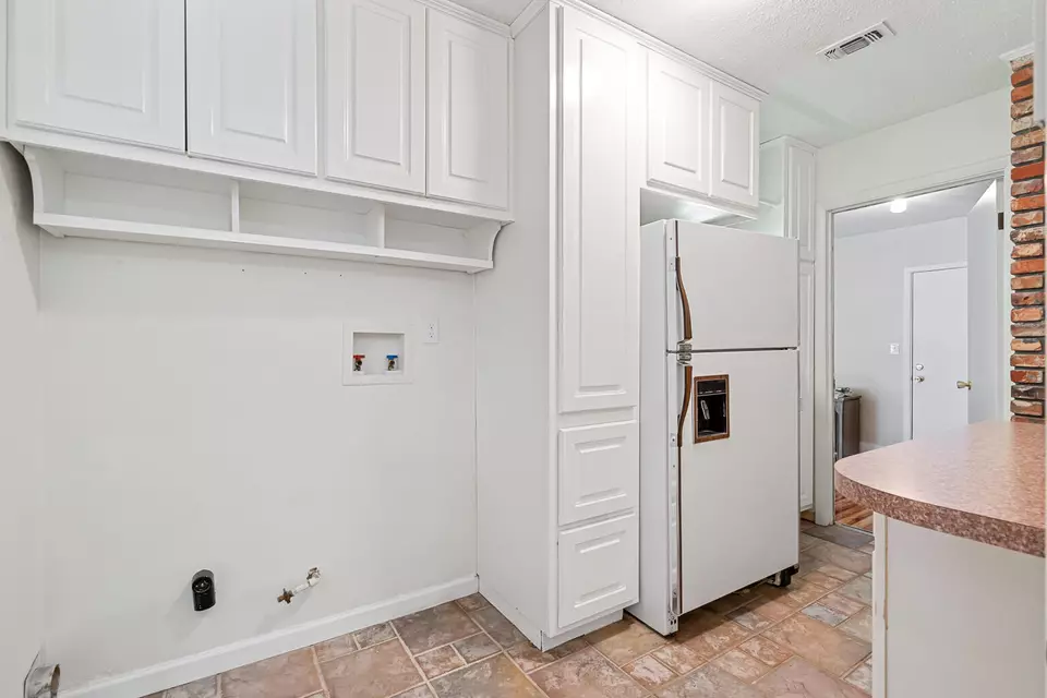 Other - 20 Magnolia Ave, Shalimar, FL 32579 photo 5 of 6