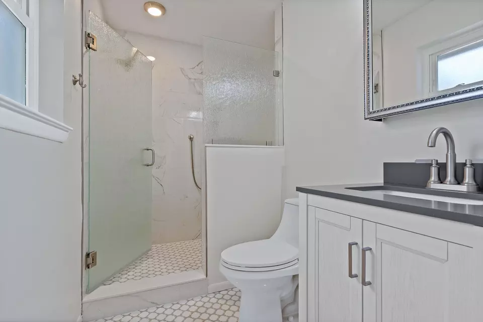 Bath - 20 Magnolia Ave, Shalimar, FL 32579 photo 1 of 6