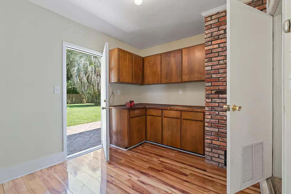 Other - 20 Magnolia Ave, Shalimar, FL 32579 photo 4 of 6