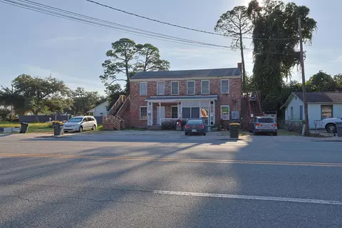 125 Beal Pkwy, Fort Walton Beach, FL 32548