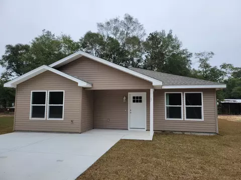 47 Cedar Hill Ct, Defuniak Springs, FL 32433
