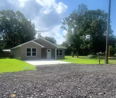 47 Cedar Hill Ct, Defuniak Springs, FL 32433