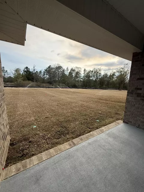 Exterior - 2406 Aleia Ln, Crestview, FL 32536 photo 3 of 5