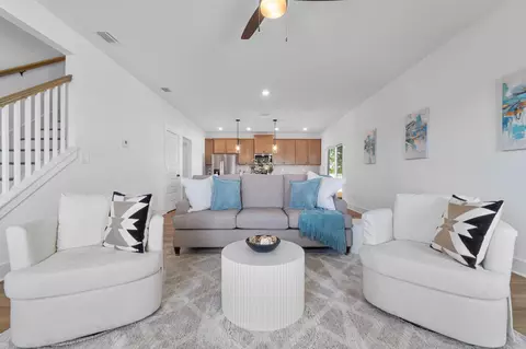 Living - 87 Arrowwood Blvd, Freeport, FL 32439 photo 1 of 3
